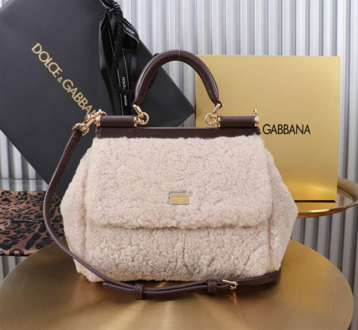 Picture of Dolce Gabbana Handbags _SKUfw198501043fw